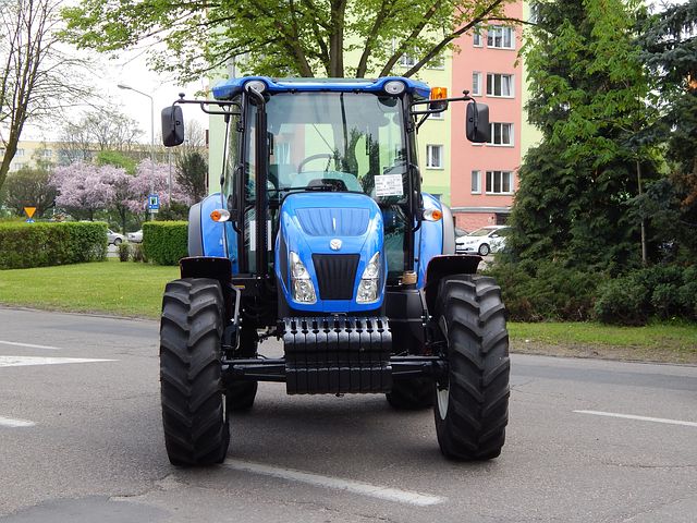 tractor-332997__480